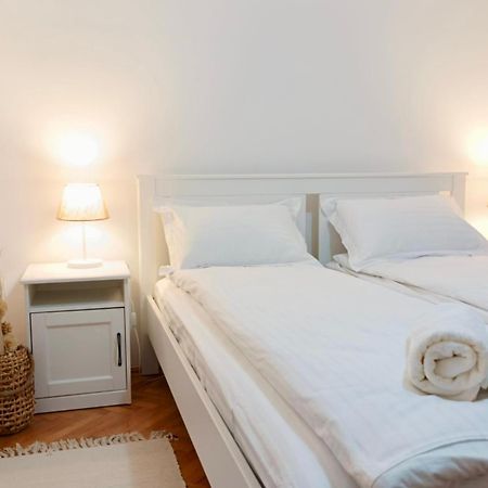 Sky Apartment Odorheiu Secuiesc Eksteriør billede